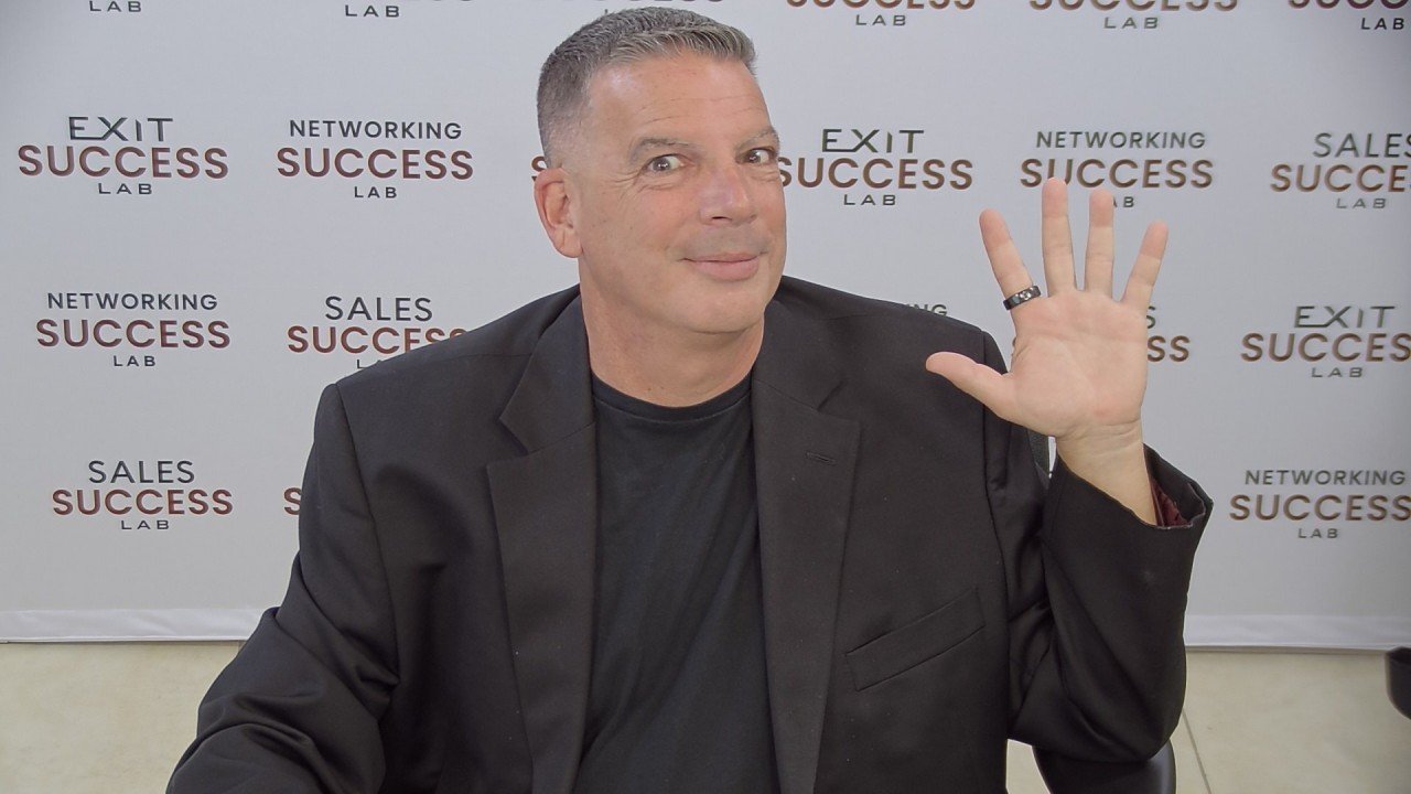 Dave Lorenzo speaking at an Exit Success Lab gathering